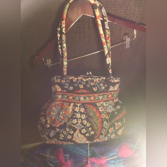 Vera Bradley - Picture 2 of 16